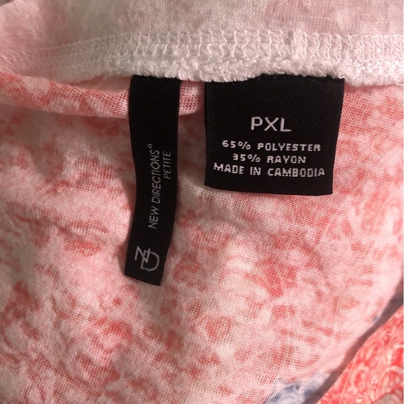 New Directions Belk Brand PXL Peach and Blue Floral Blouse Lightweight Studded - Picture 4 of 4